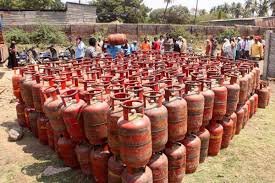 14.2 KG वाले LPG सिलेंडर को 10 KG