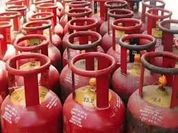 14.2 KG वाले LPG सिलेंडर को 10 KG